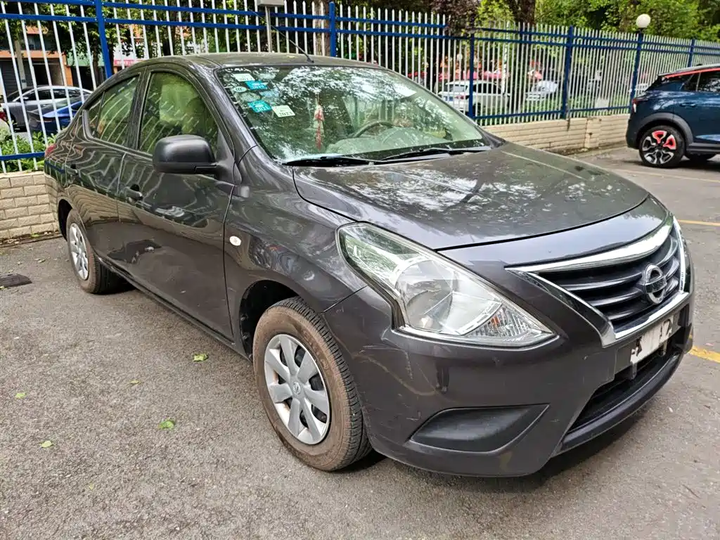 Nissan Sunny 2015 — фото 22