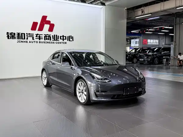 Tesla Model 3 2020