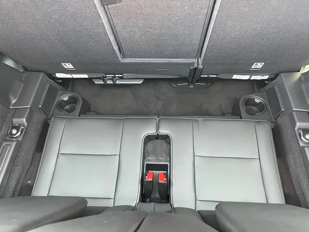 Land Rover Discovery Sport 2018 — фото 35