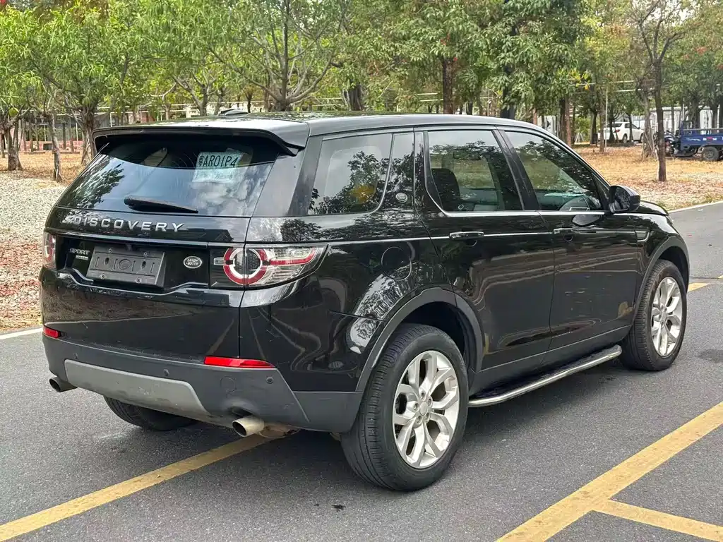 Land Rover Discovery Sport 2015 — фото 9