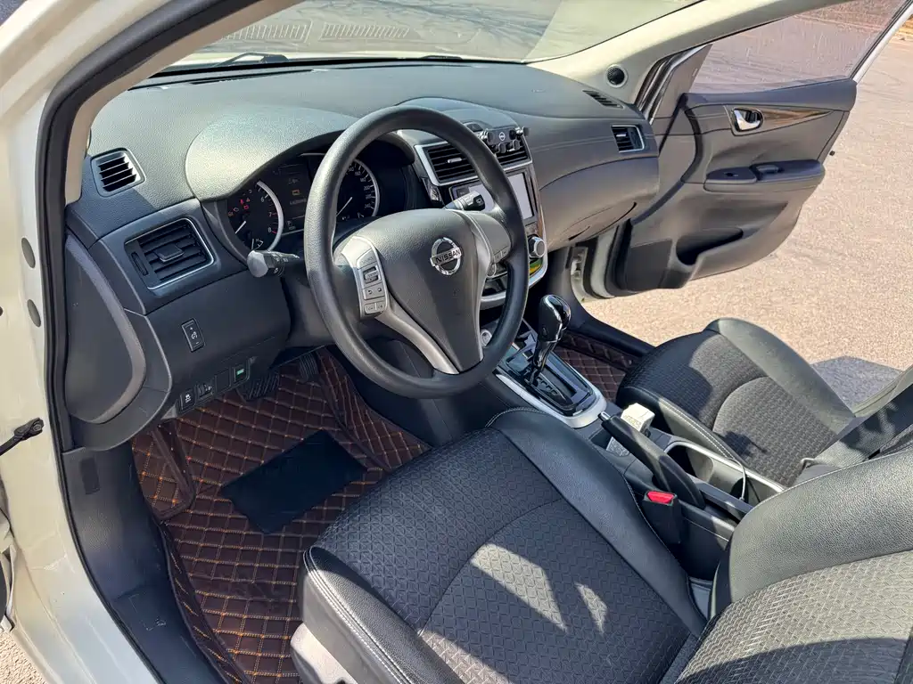 Nissan Tiida 2018 — фото 8