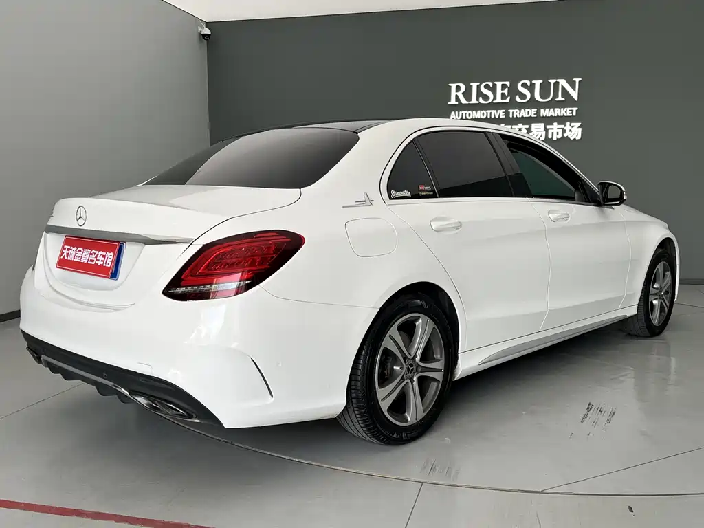 Mercedes-Benz C-Class 2020 — фото 11