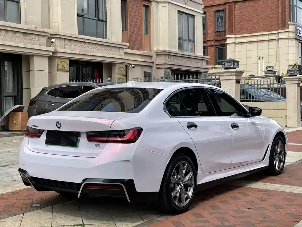 BMW i3 2023 — фото 16