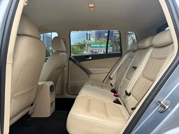 Volkswagen Tiguan 2012