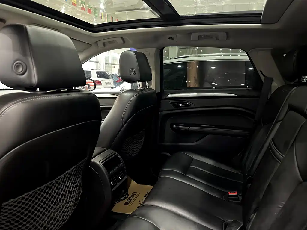 Cadillac SRX 2014 — фото 6