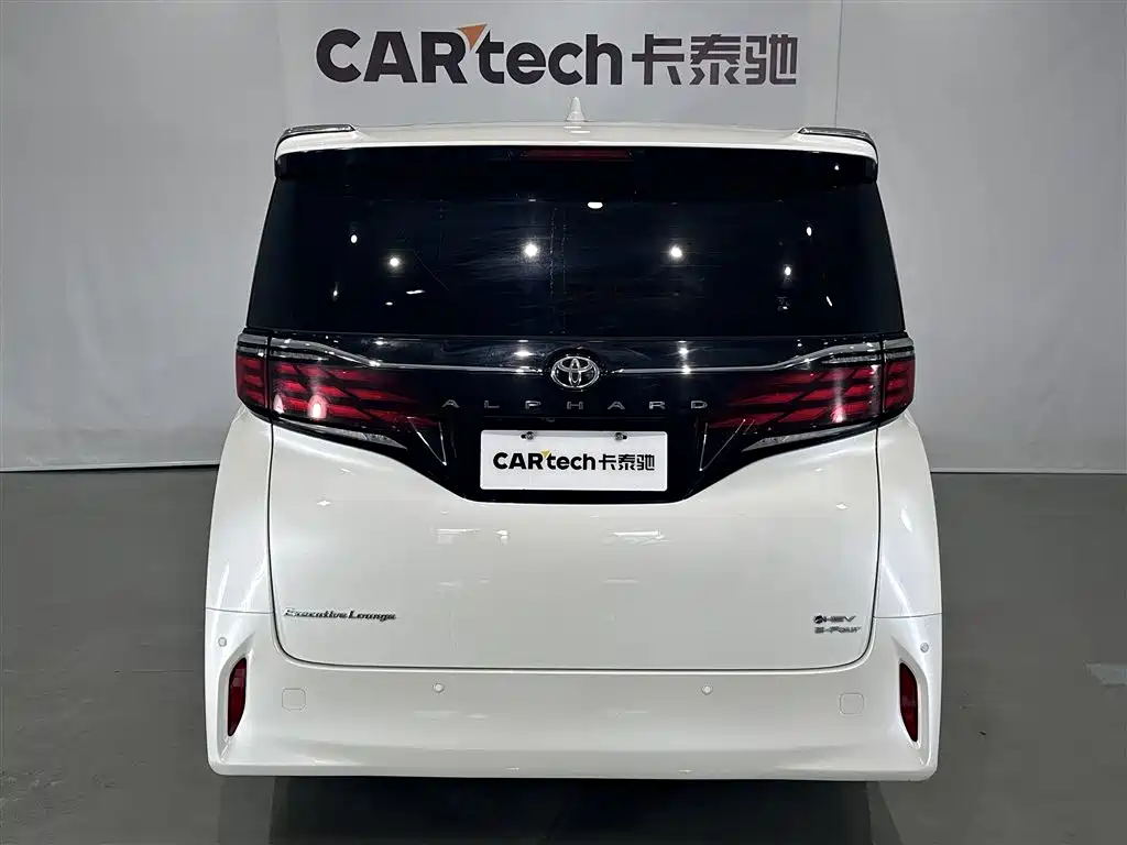 Toyota Alphard 2024 — фото 21