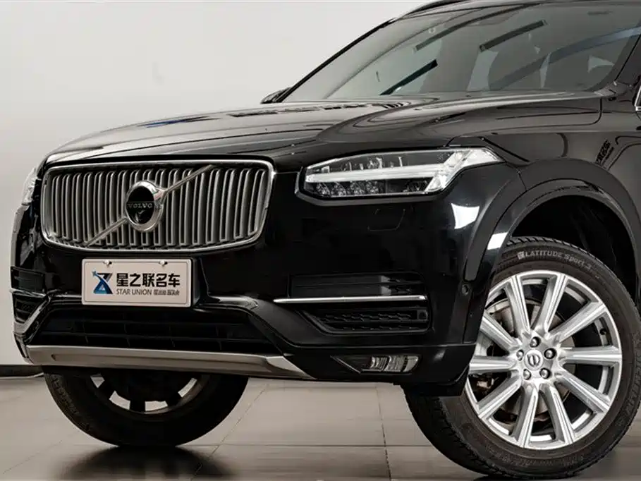 Volvo XC90 2018 — фото 3