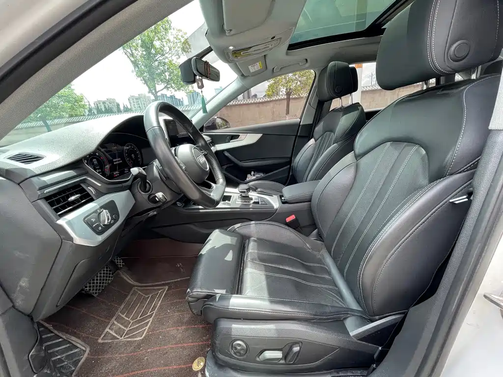 Audi A4L 2023