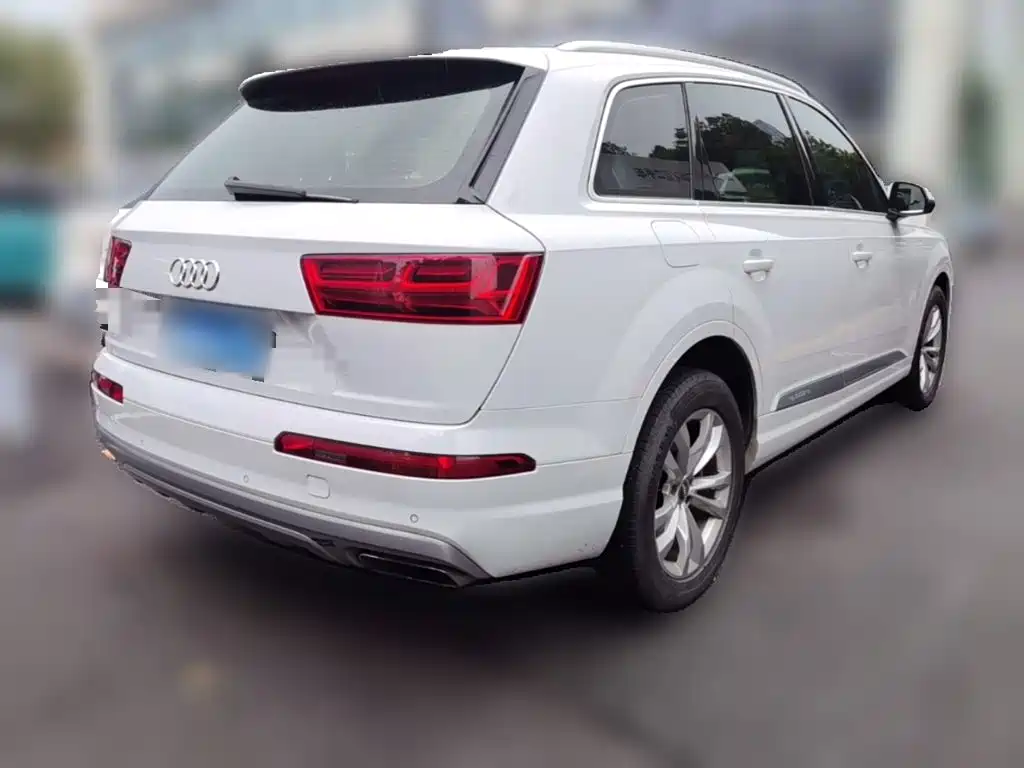 Audi Q7 2019 — фото 12