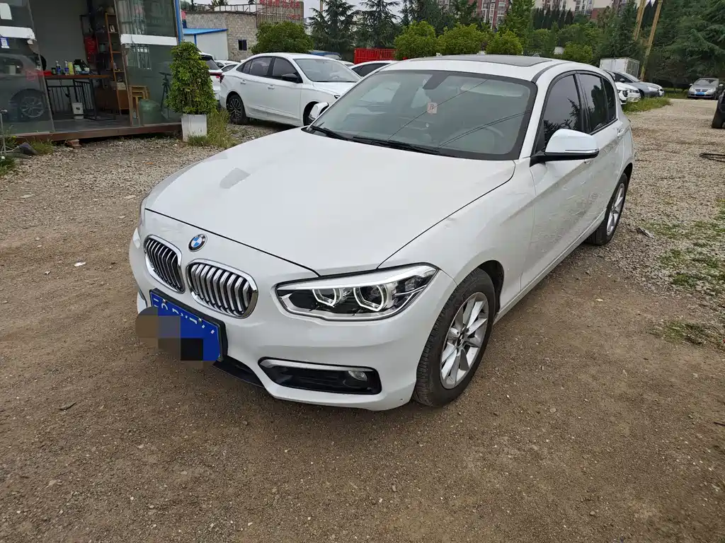 BMW 1 Series 2016 — фото 1