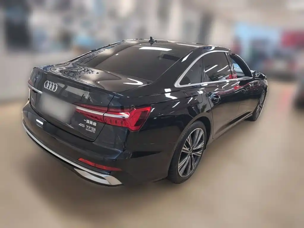 Audi A6L 2025 — фото 12