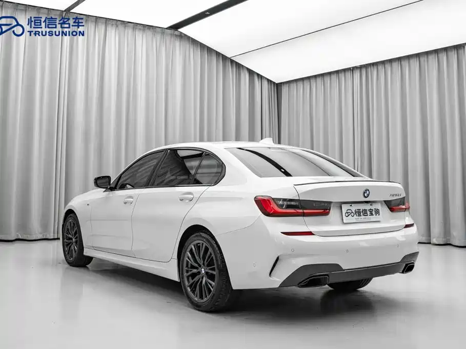 BMW 3 Series 2021