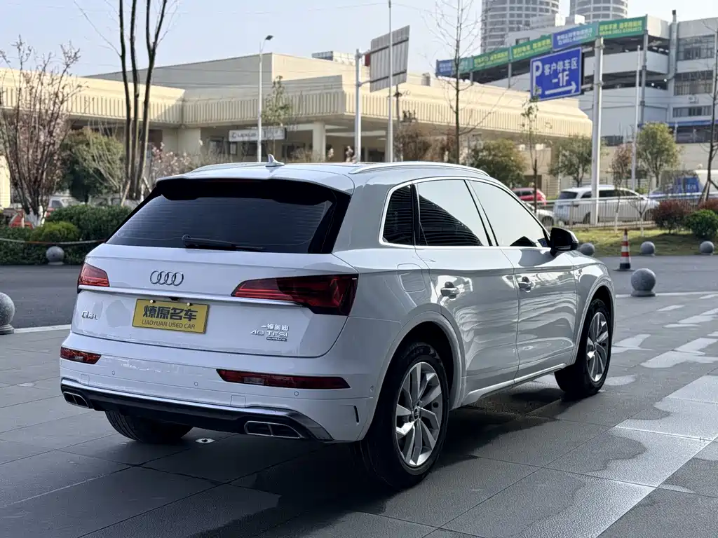 Audi Q5L 2022 — фото 7