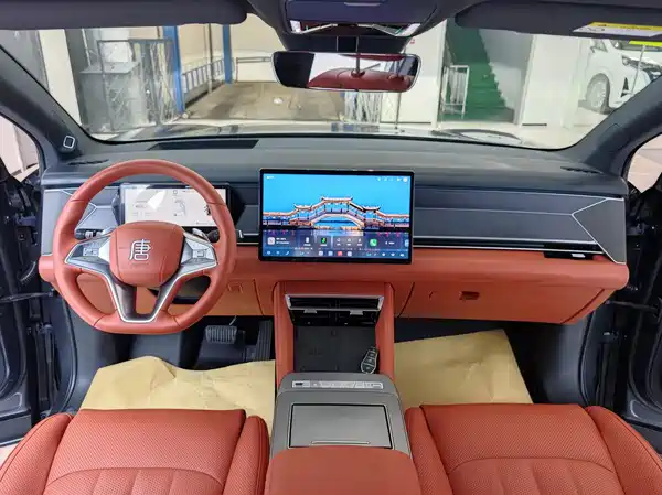 BYD Tang L 2025