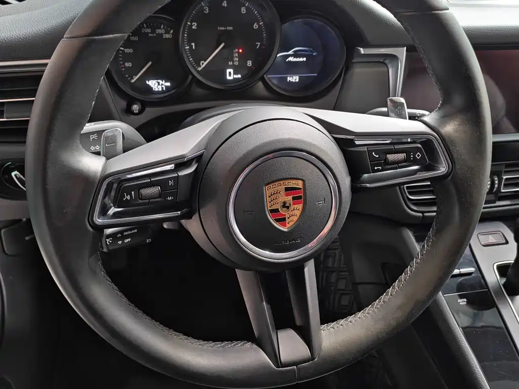 Porsche Macan 2022 — фото 4
