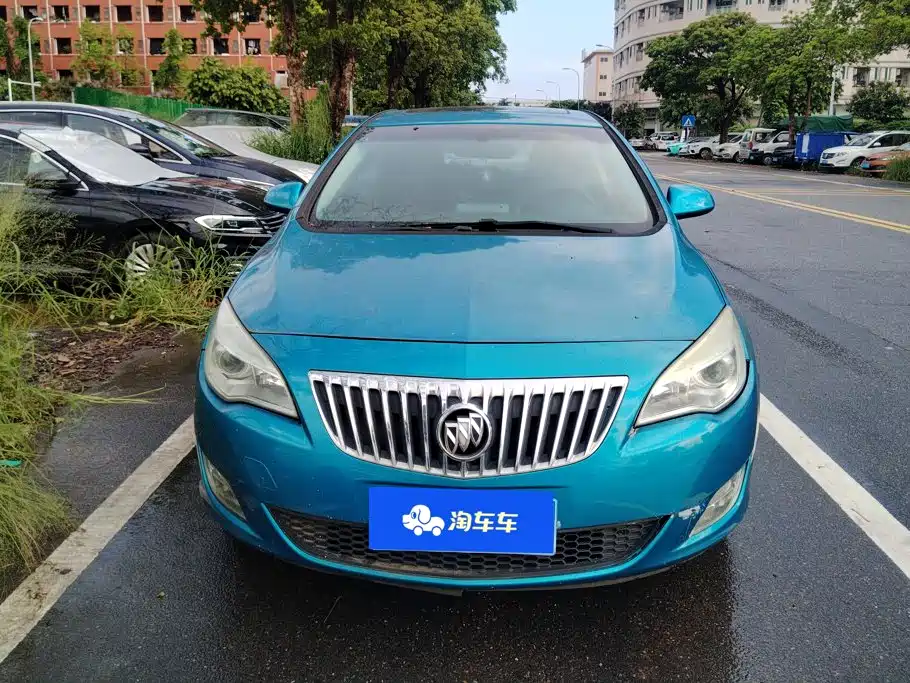 Buick Excelle 2012