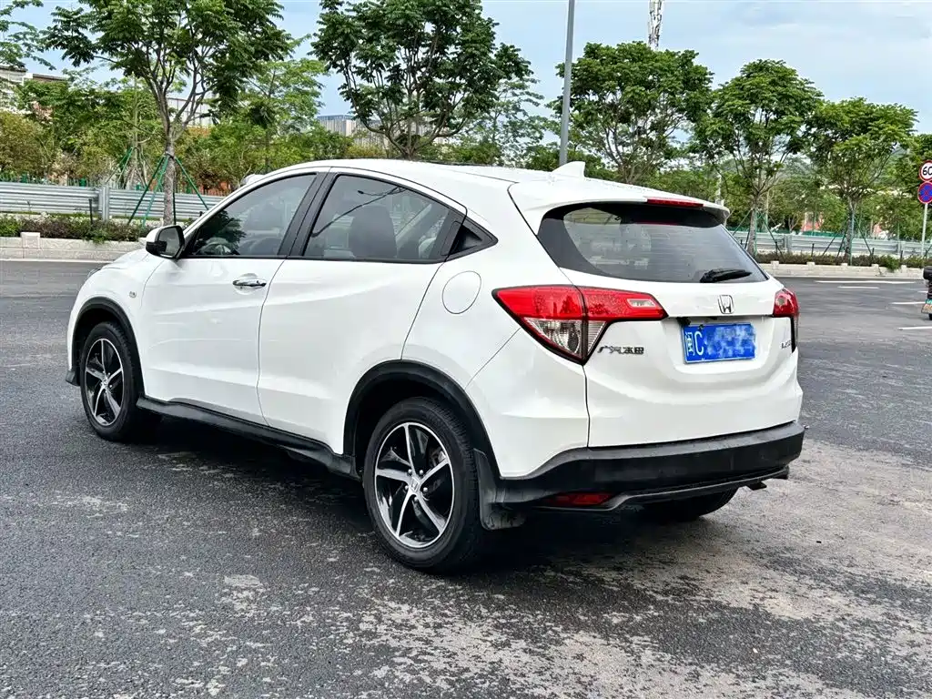 Honda Vezel 2020 — фото 5