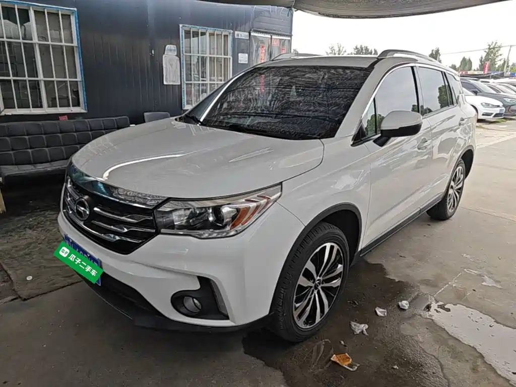 GAC Trumpchi GS4 2016 — фото 2