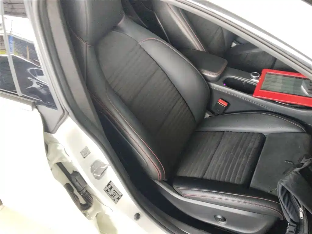 Mercedes-Benz CLA 2018 — фото 25