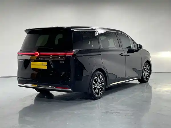 GAC Trumpchi E8 PHEV 2024