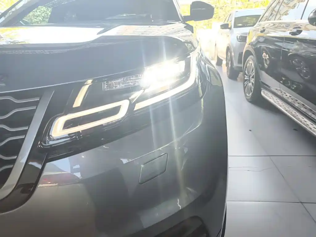 Land Rover Range Rover Velar 2019 — фото 24