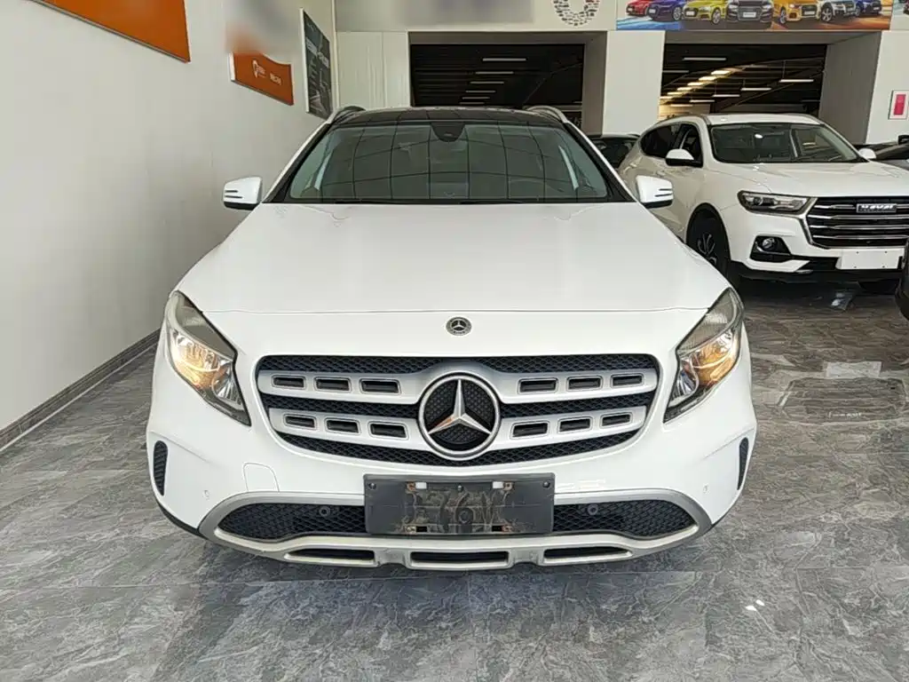 Mercedes-Benz GLA 2019