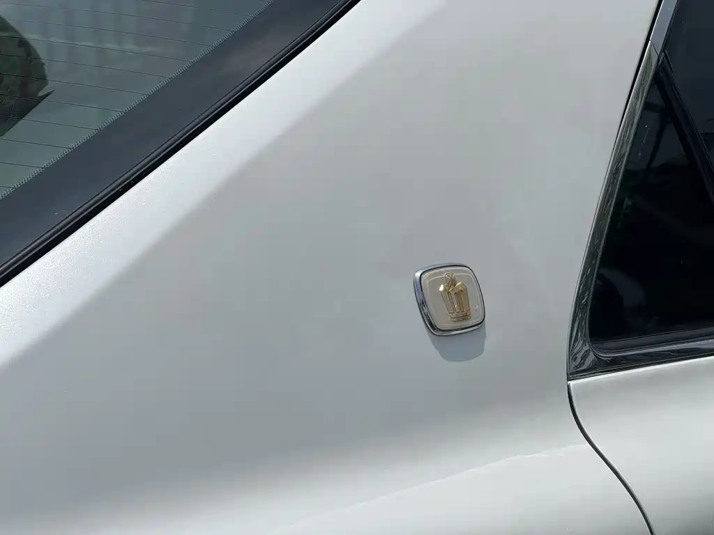 Toyota Crown 2005 — фото 23