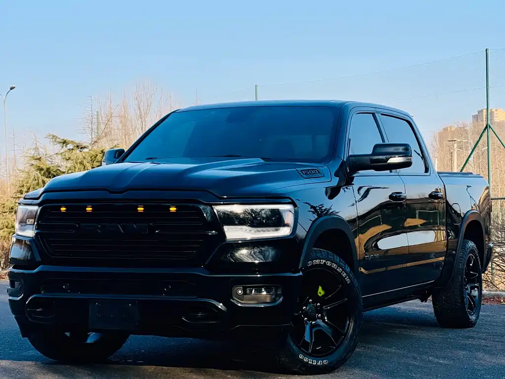 RAM Trucks 2019 — фото 2