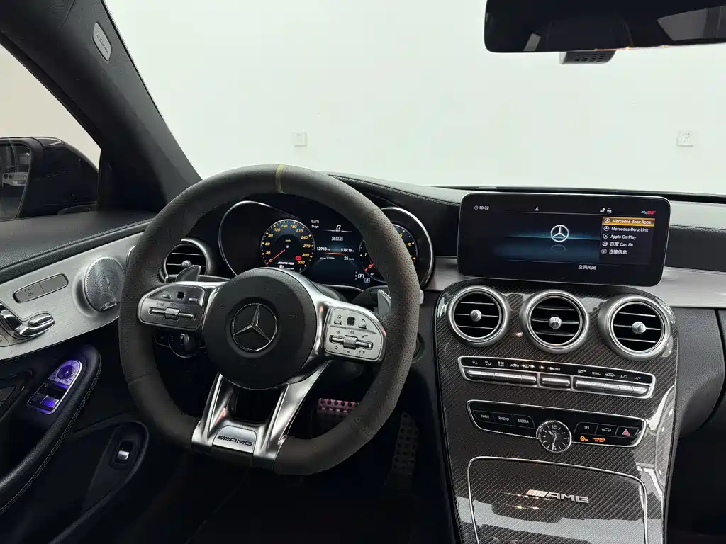 Mercedes-Benz C-Class AMG 2022 — фото 20