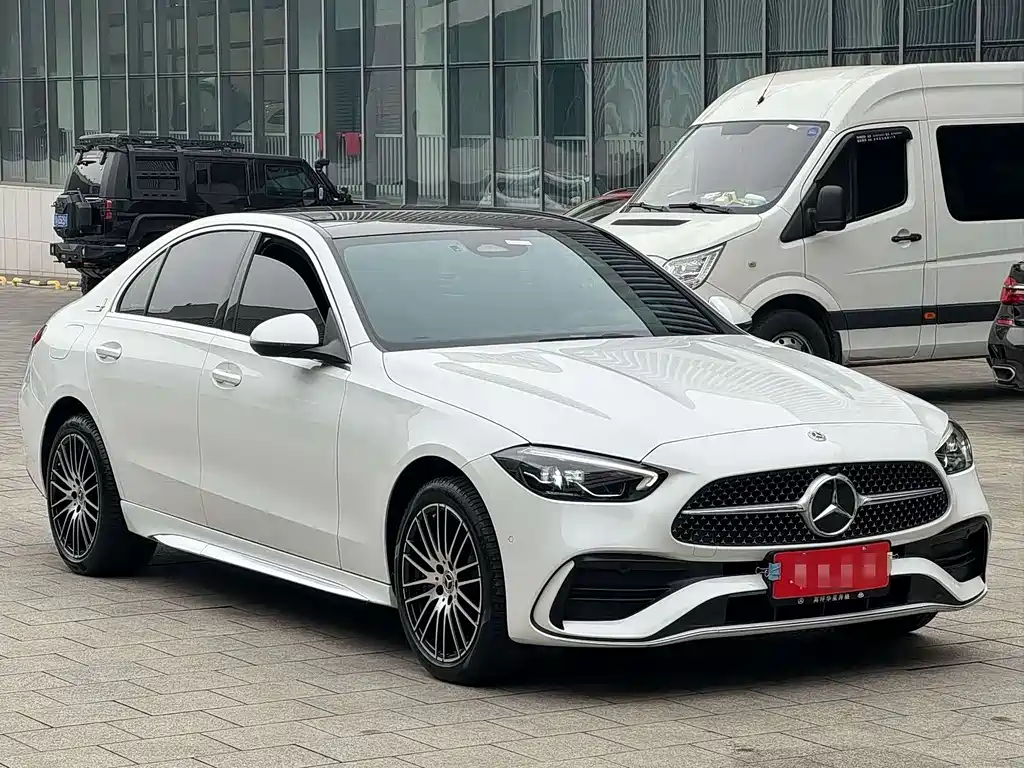 Mercedes-Benz C-Class 2023 — фото 3