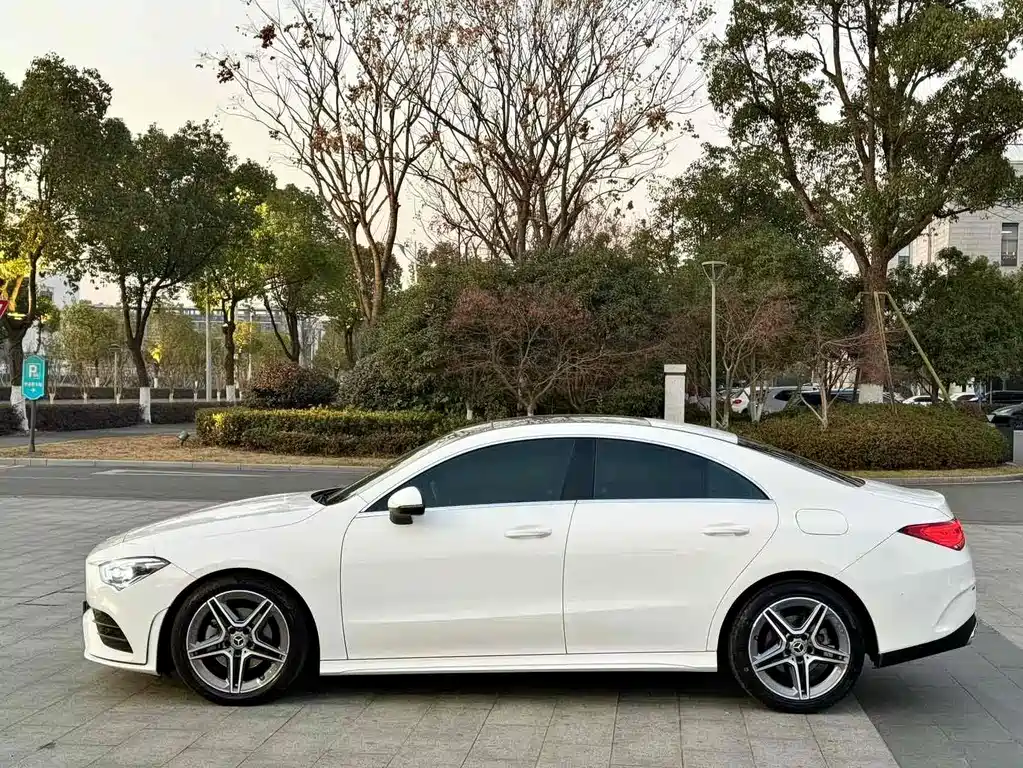 Mercedes-Benz CLA 2023 — фото 3