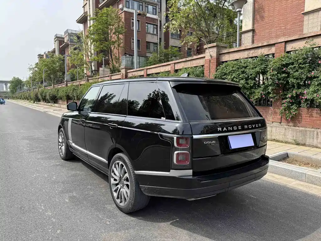 Land Rover Range Rover 2020 — фото 9