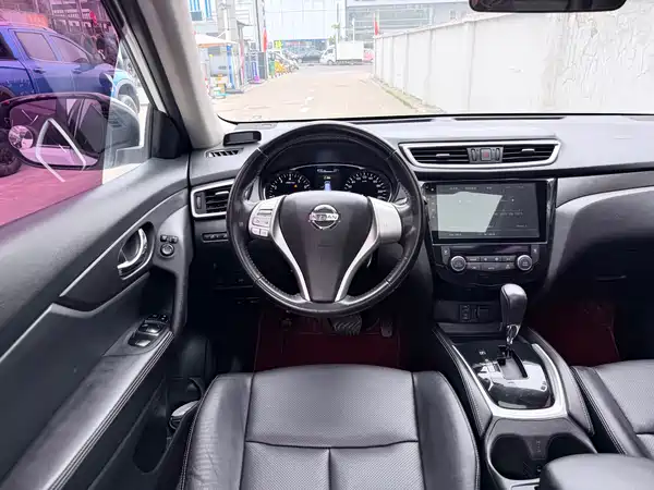 Nissan X-Trail 2014