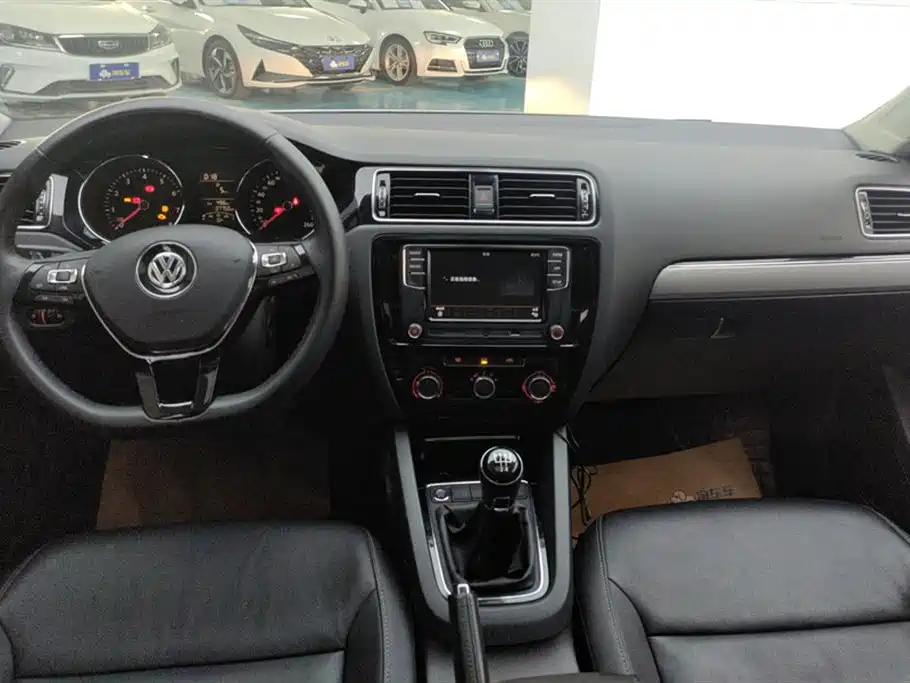 Volkswagen Sagitar 2018 — фото 12