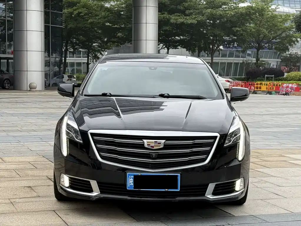 Cadillac XTS 2019 — фото 2