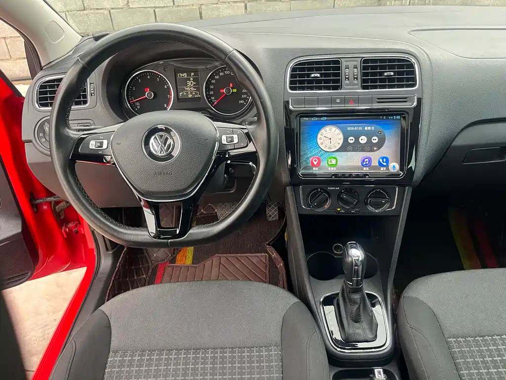 Volkswagen Polo 2016
