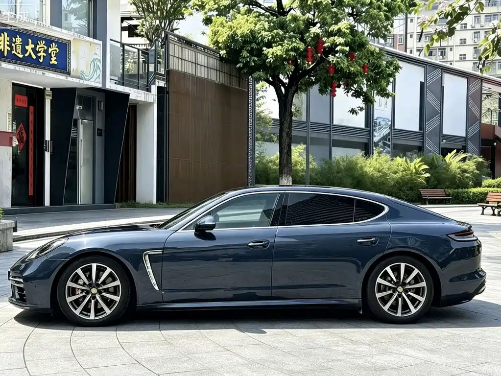 Porsche Panamera 2015 — фото 2