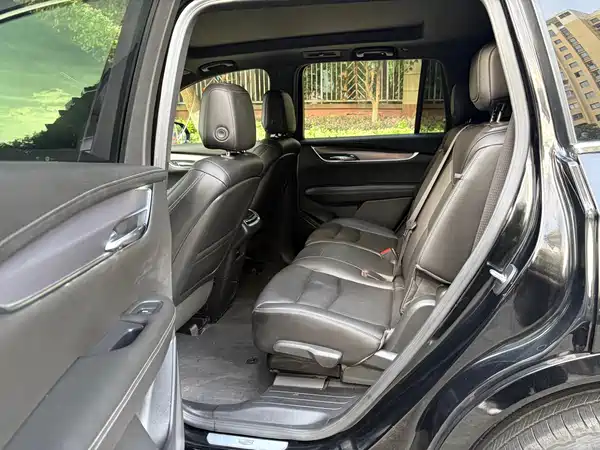 Cadillac XT6 2021