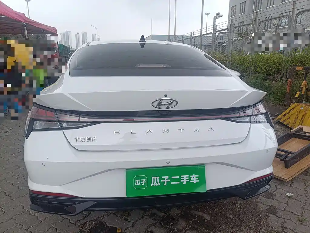 Hyundai Elantra 2023