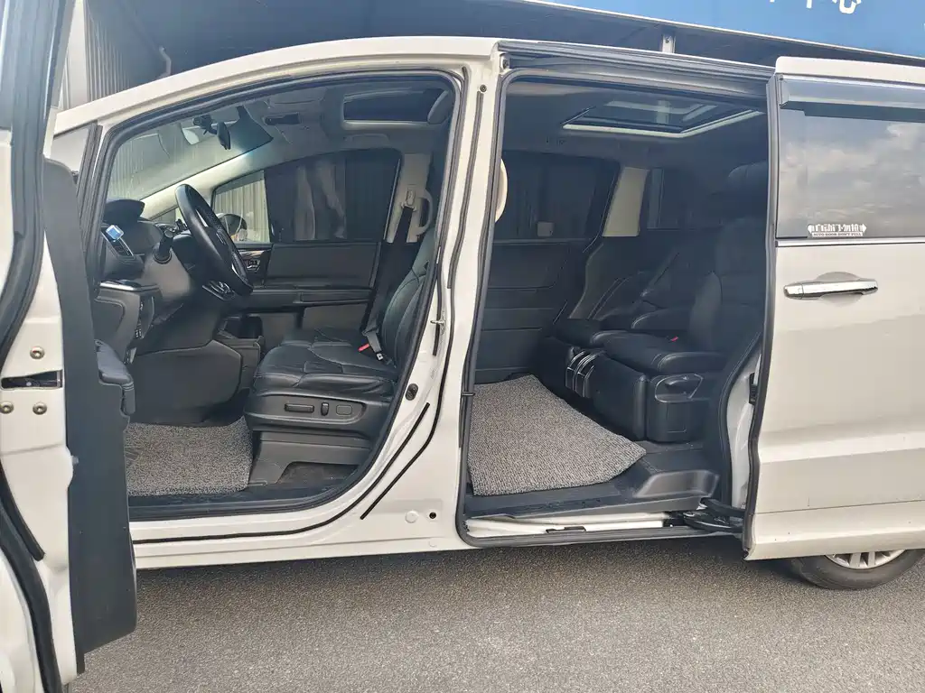 Honda Odyssey 2019 — фото 12