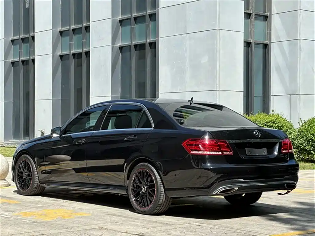 Mercedes-Benz E-Class 2015 — фото 8