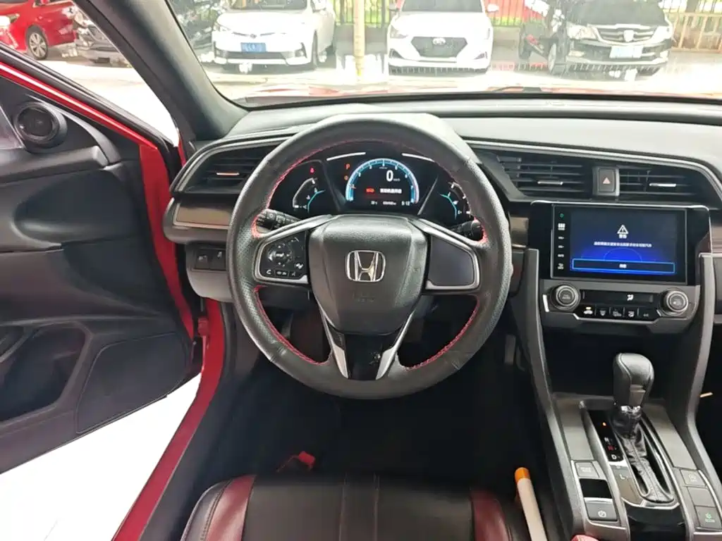 Honda Civic 2022 — фото 11