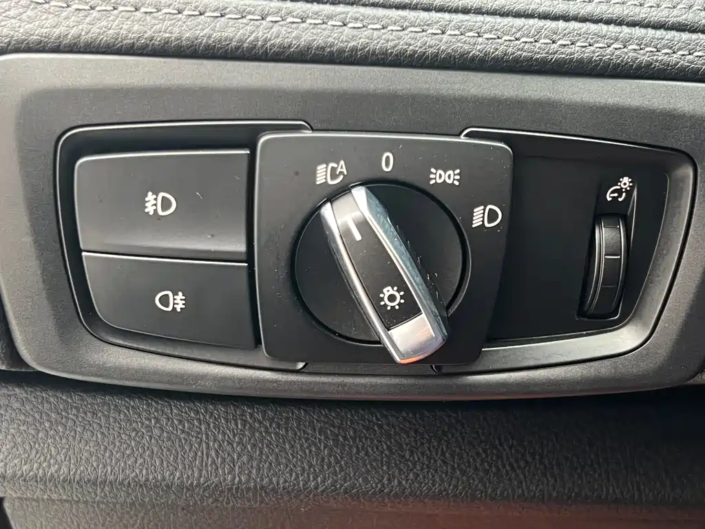 BMW 2 Series Active Tourer 2018 — фото 14