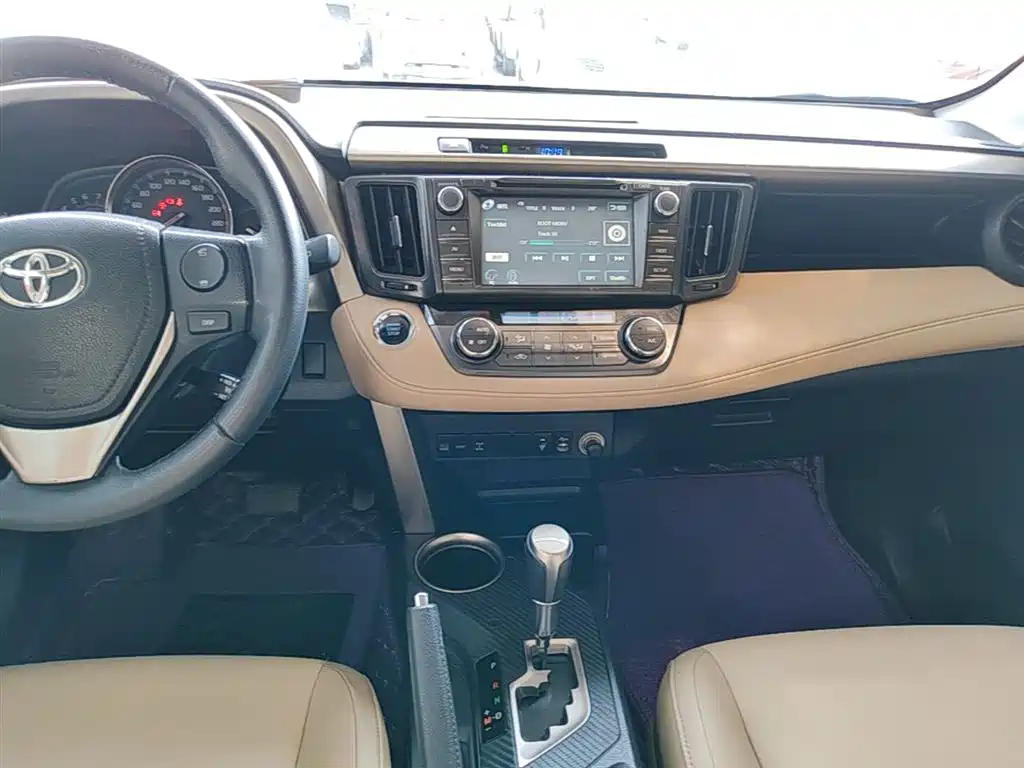 Toyota RAV4 2014 — фото 13