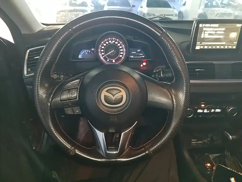 Mazda 3 Angkesela 2015 — фото 11