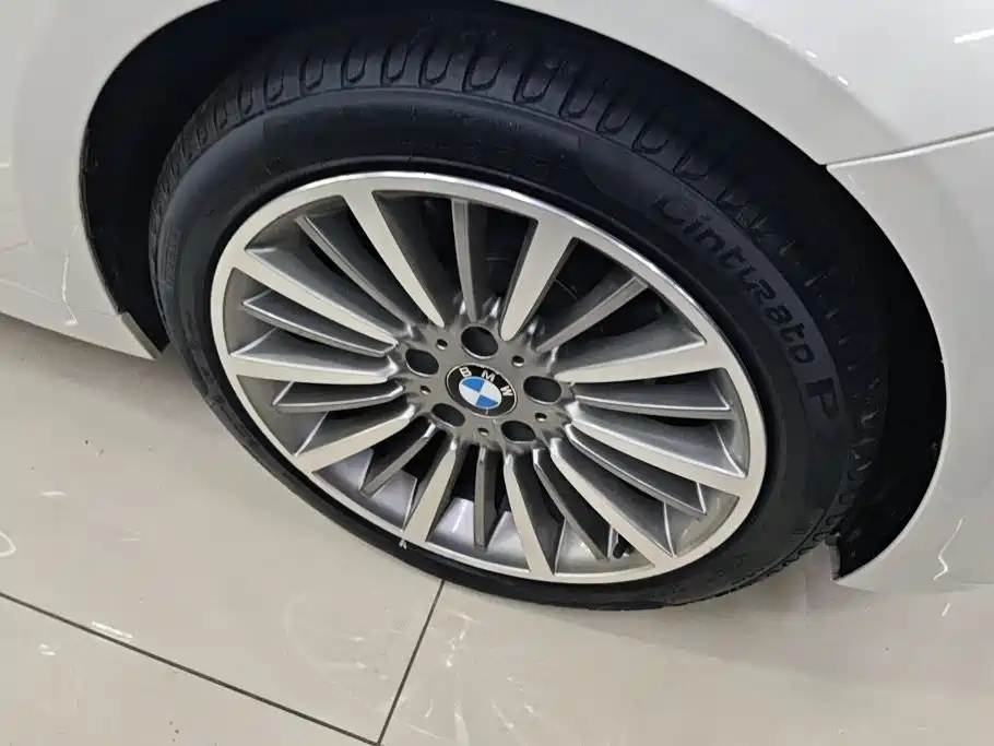 BMW 3 Series 2019