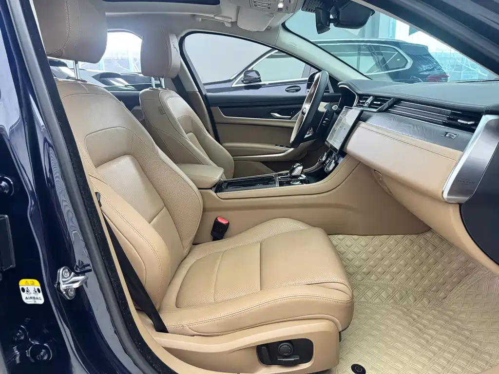 Jaguar XFL 2023 — фото 11