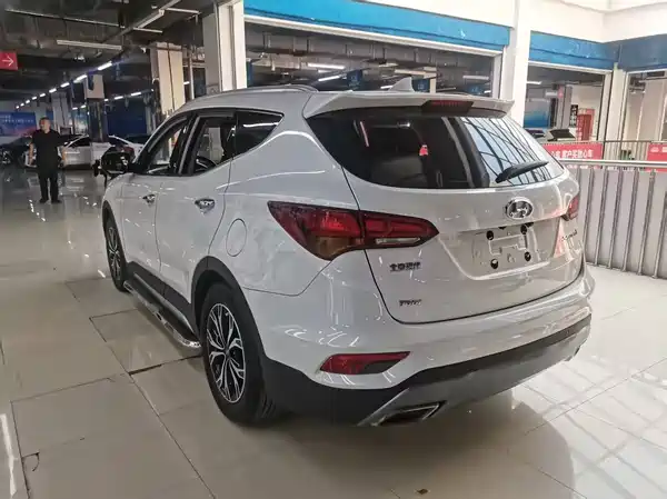 Hyundai Santa Fe 2017