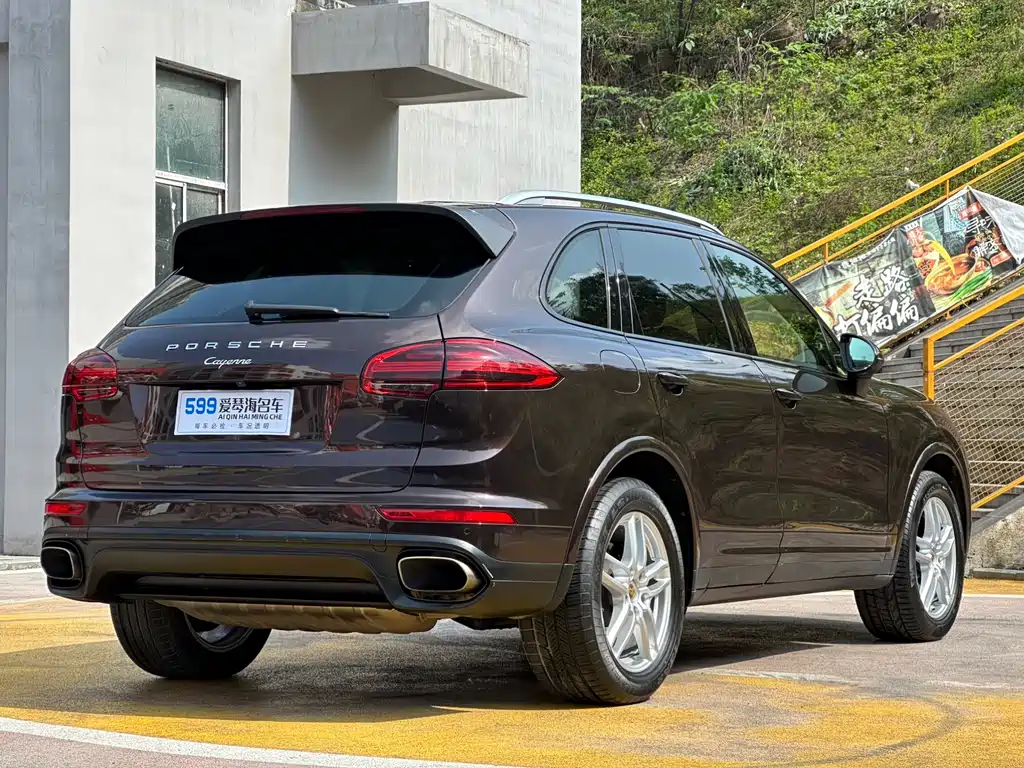 Porsche Cayenne 2017 — фото 7