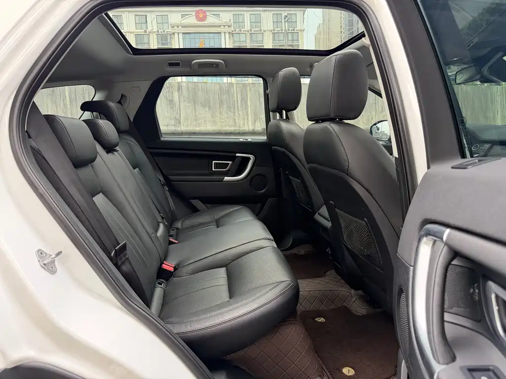 Land Rover Discovery Sport 2019 — фото 15